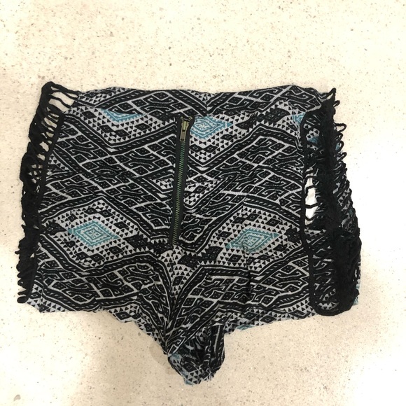 Acacia Swim Beach Shorts - Picture 2 of 2